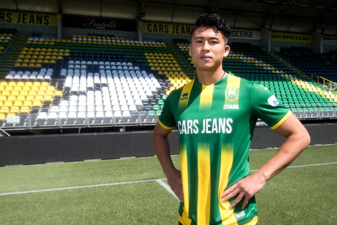 克里夫兰骑士训练开放日，今晚扳平良机引欢呼，荷甲在即，控场能力受关注的简单介绍-英雄联盟赛事